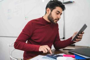 Accounting-Finance-Salary-Guide-India-2026_-Payroll-Clerk-to-Chartered